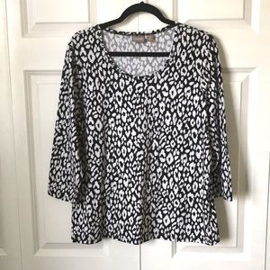 CHICO’S BLACK AND WHITE CHEETAH PRINT TOP